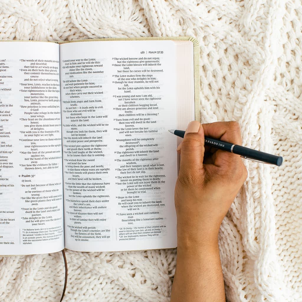 tips for a restful sleep, Top tips for a restful sleep and beautiful evening routine.
